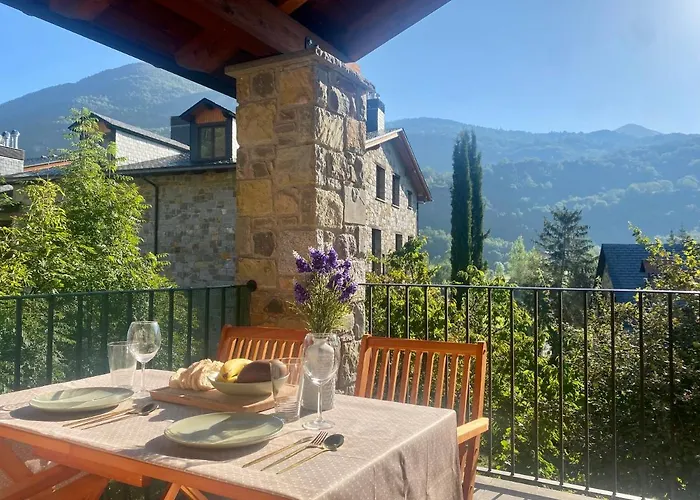 Balcon Del Esera Lägenhet